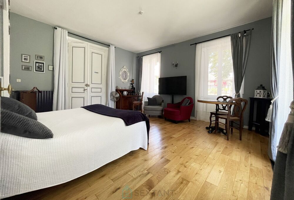 à vendre  Propriété/château Cherves-Richemont (16370)