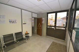  Immeuble � vendre 330 m�