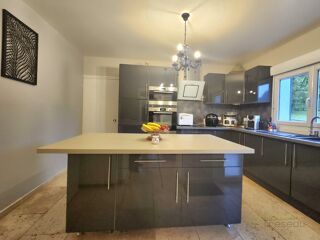  Maison à vendre 8 pièces 257 m²
