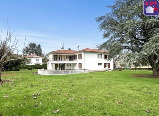  Maison � vendre 7 pi�ces 245 m�