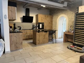  Maison � vendre 14 pi�ces 372 m�