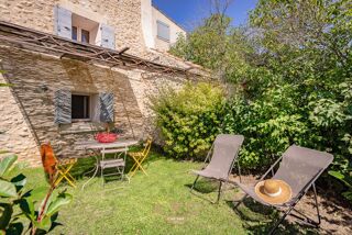  Villa  vendre 15 + pices 567 m