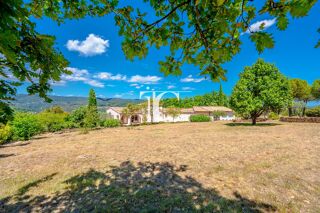  Villa à vendre 7 pièces 146 m²