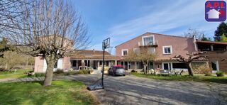 Villa à vendre 15 + pièces 625 m²