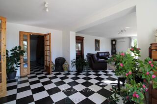  Maison � vendre 12 pi�ces 373 m�