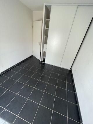  Appartement à louer 3 pièces 59 m²