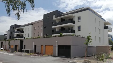 Local commercial 1208 38240 Meylan