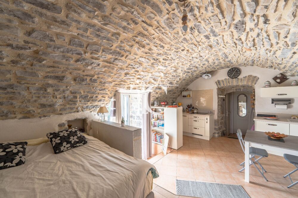 � vendre  Villa Banne (07460)