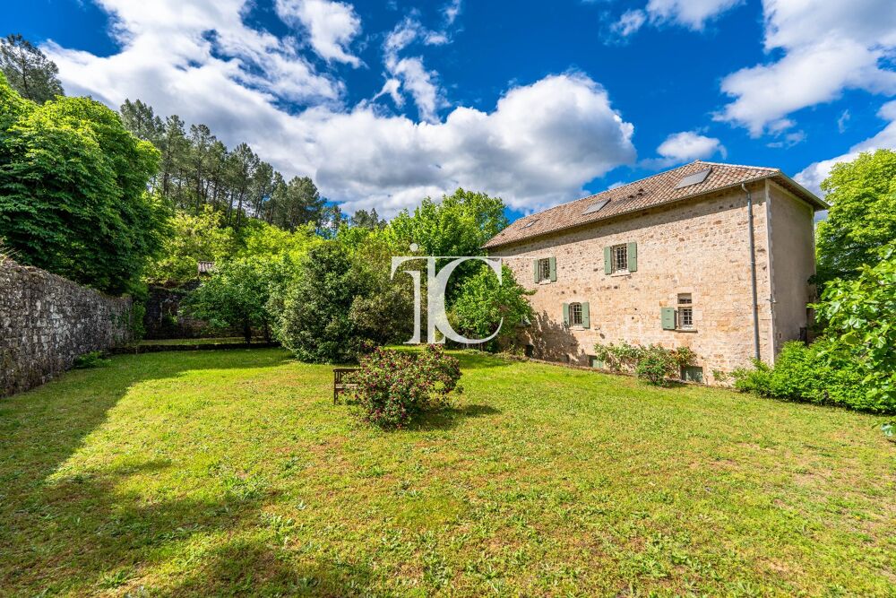 � vendre  Villa Vinezac (07110)