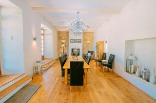  Maison � vendre 9 pi�ces 370 m�