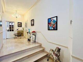  Maison � vendre 8 pi�ces 305 m�