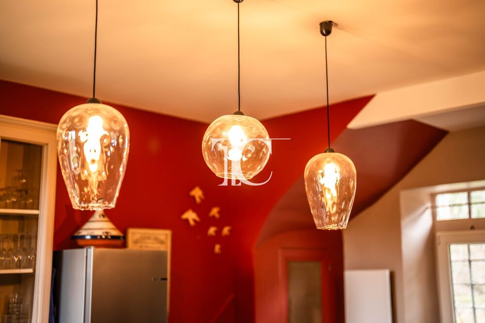 � vendre  Villa Vinezac (07110)