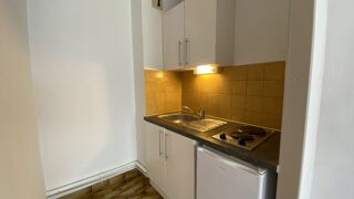  Appartement à louer 2 pièces 32 m²