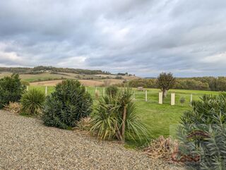  Maison � vendre 7 pi�ces 220 m�