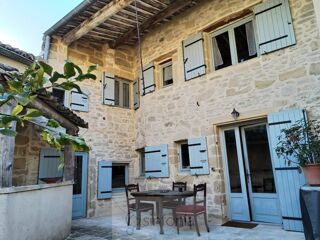  Maison  vendre 10 pices 200 m