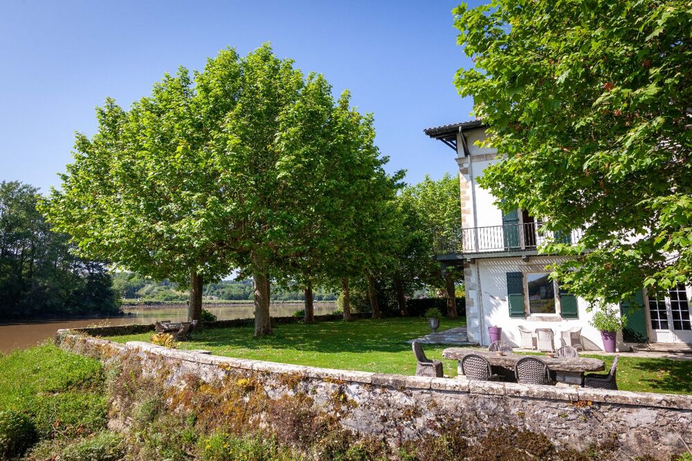 � vendre  Villa Bayonne (64100)