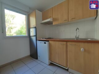  Appartement à louer 3 pièces 60 m²