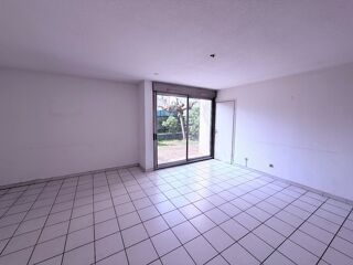  Appartement à louer 3 pièces 78 m²