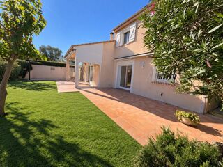  Maison à louer 6 pièces 176 m²