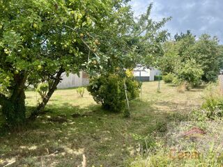  Terrain  vendre 4 pices 1300 m