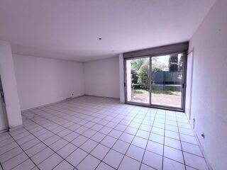  Appartement à louer 3 pièces 78 m²