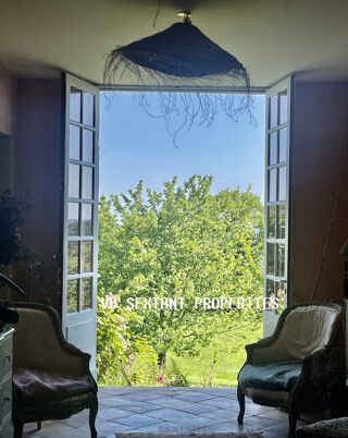  Villa � vendre 15 + pi�ces 550 m�