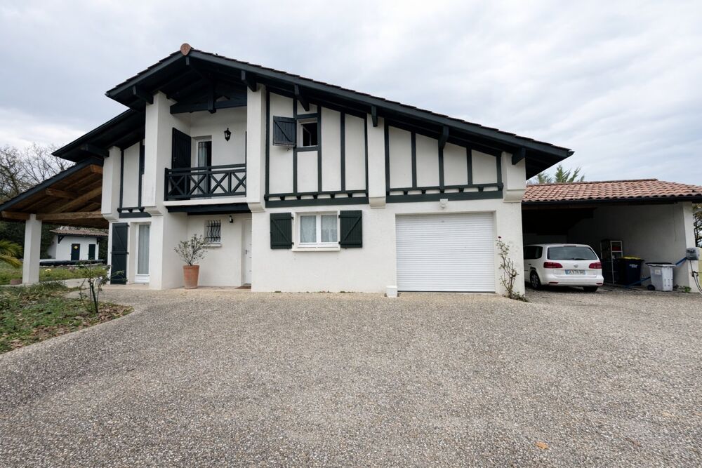 � vendre  Villa Ustaritz (64480)