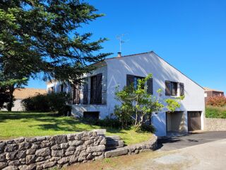  Maison  vendre 8 pices 234 m