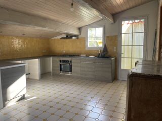  Villa  vendre 7 pices 199 m