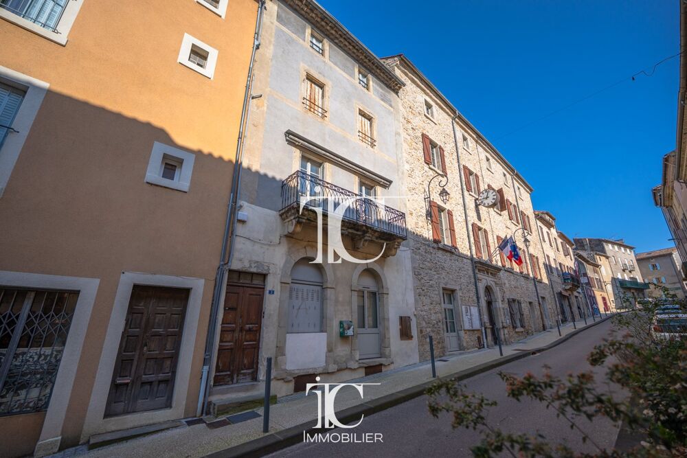 Maison 10 pièces 163 m² · à Les Vans · 163 m² · 147 500 €