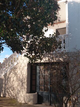  Villa à vendre 8 pièces 198 m²