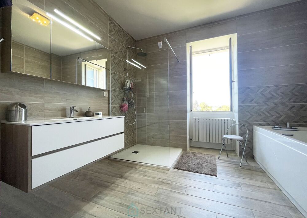 à vendre  Villa Angoulême (16000)