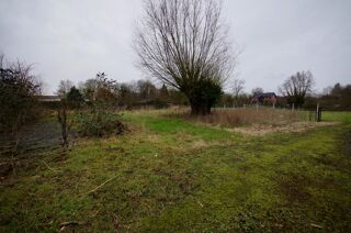  Terrain à vendre 702 m²