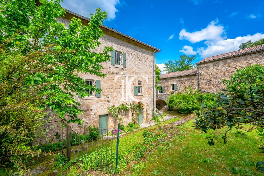 � vendre  Villa Vinezac (07110)