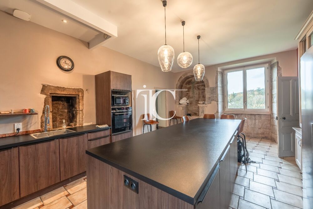  vendre  Villa Vinezac (07110)