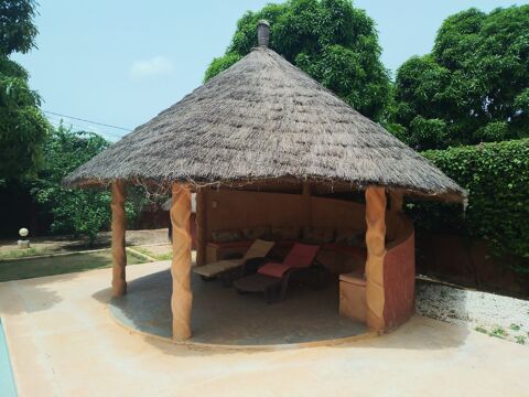  Maison � louer 4 pi�ces 200 m� Saly