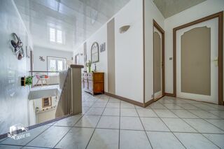  Maison � vendre 8 pi�ces 225 m�