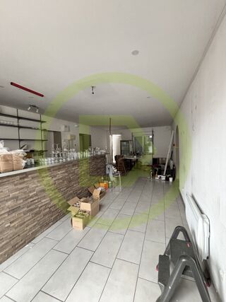  Immeuble à vendre 310 m²