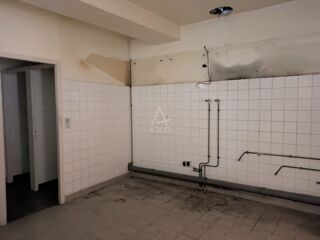  Immeuble à vendre 5 pièces 200 m²