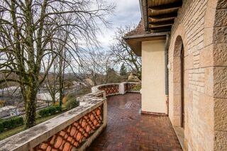  Maison � vendre 9 pi�ces 260 m�