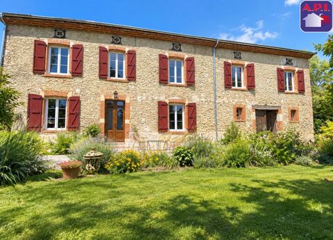   Maison Maison - 6 pièce(s) - 230 m²