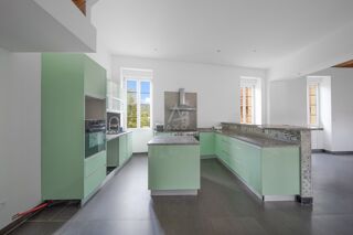  Maison � vendre 9 pi�ces 222 m�