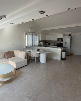  Appartement à louer 3 pièces 70 m²