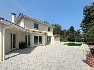  Maison  vendre 7 pices 158 m