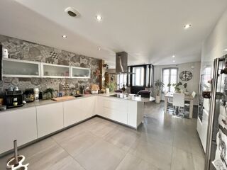  Maison � vendre 5 pi�ces 185 m�