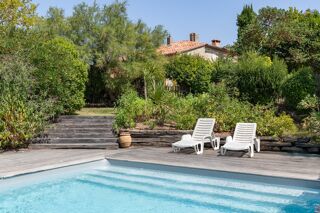  Maison � vendre 10 pi�ces 250 m�