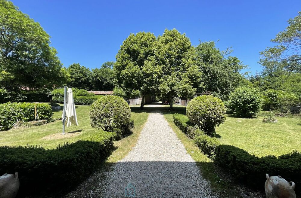 � vendre  Villa Barbezieux-Saint-Hilaire (16300)