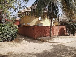  Maison � vendre 7 pi�ces 182 m� Saly