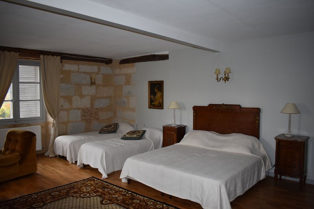 � vendre  Propri�t�/ch�teau Escoire (24420)