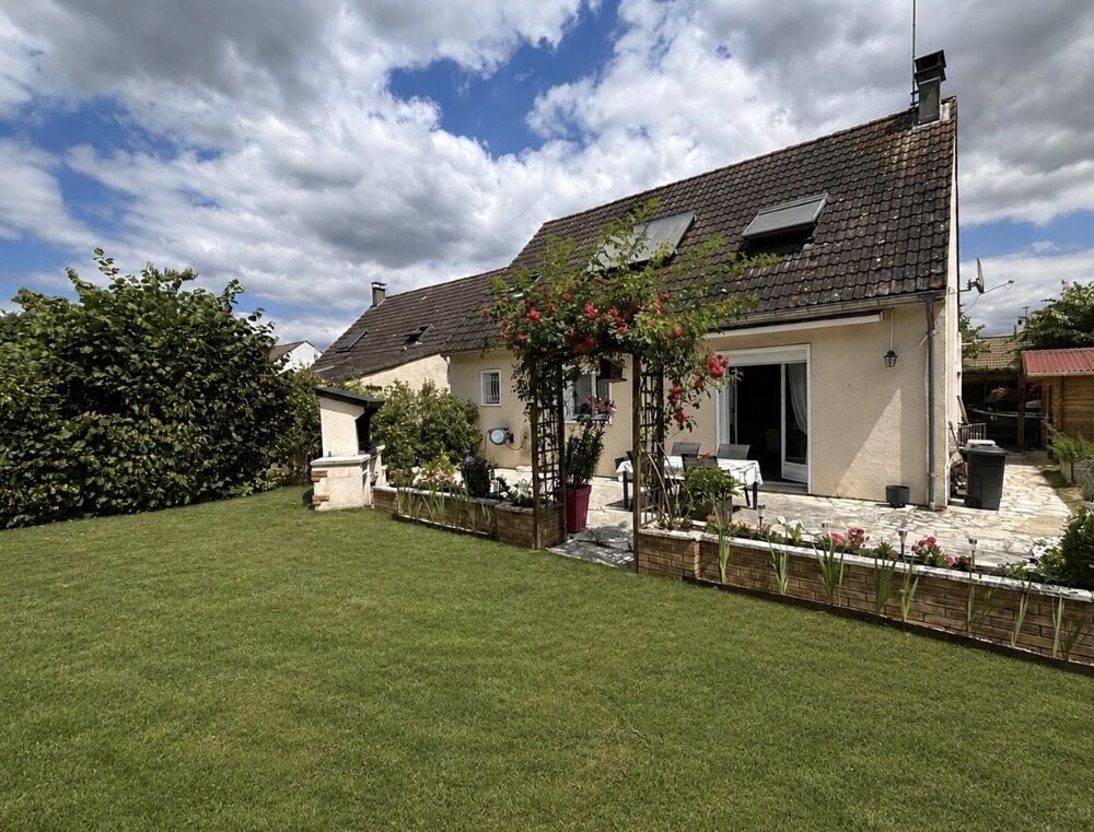 Maison 5 pièces 92 m² · à Ozoir la Ferriere · 92 m² · 399 900 €
